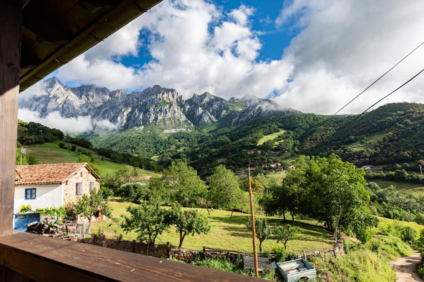 Apartamentos Rurales Los Picos De Redo Camaleño المظهر الخارجي الصورة