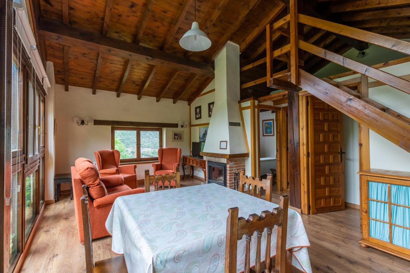 Apartamentos Rurales Los Picos De Redo Camaleño المظهر الخارجي الصورة