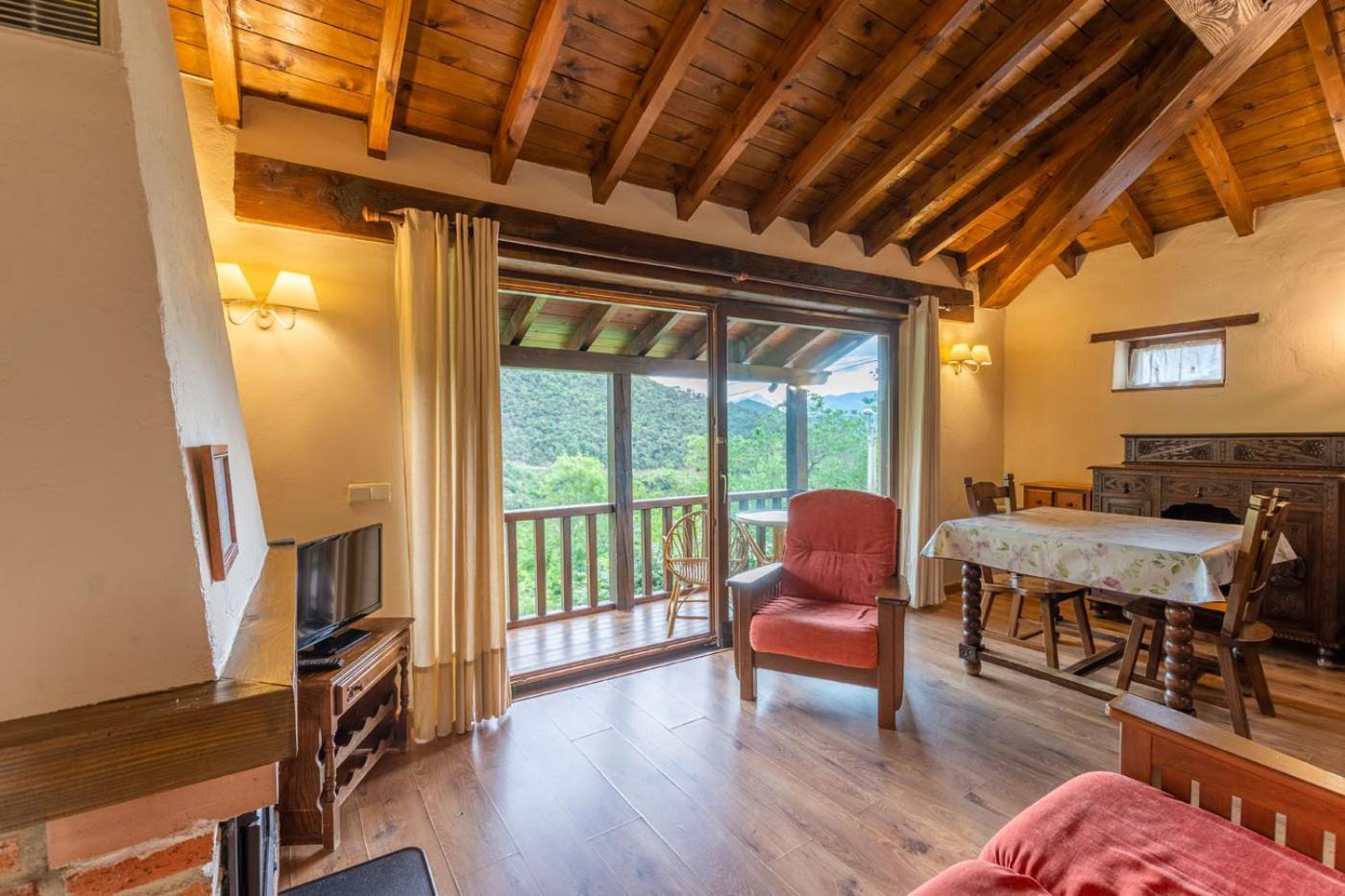 Apartamentos Rurales Los Picos De Redo Camaleño المظهر الخارجي الصورة